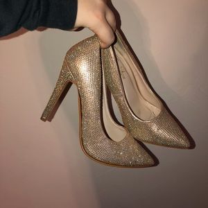 Gold Sparkly Heels Size 6.5